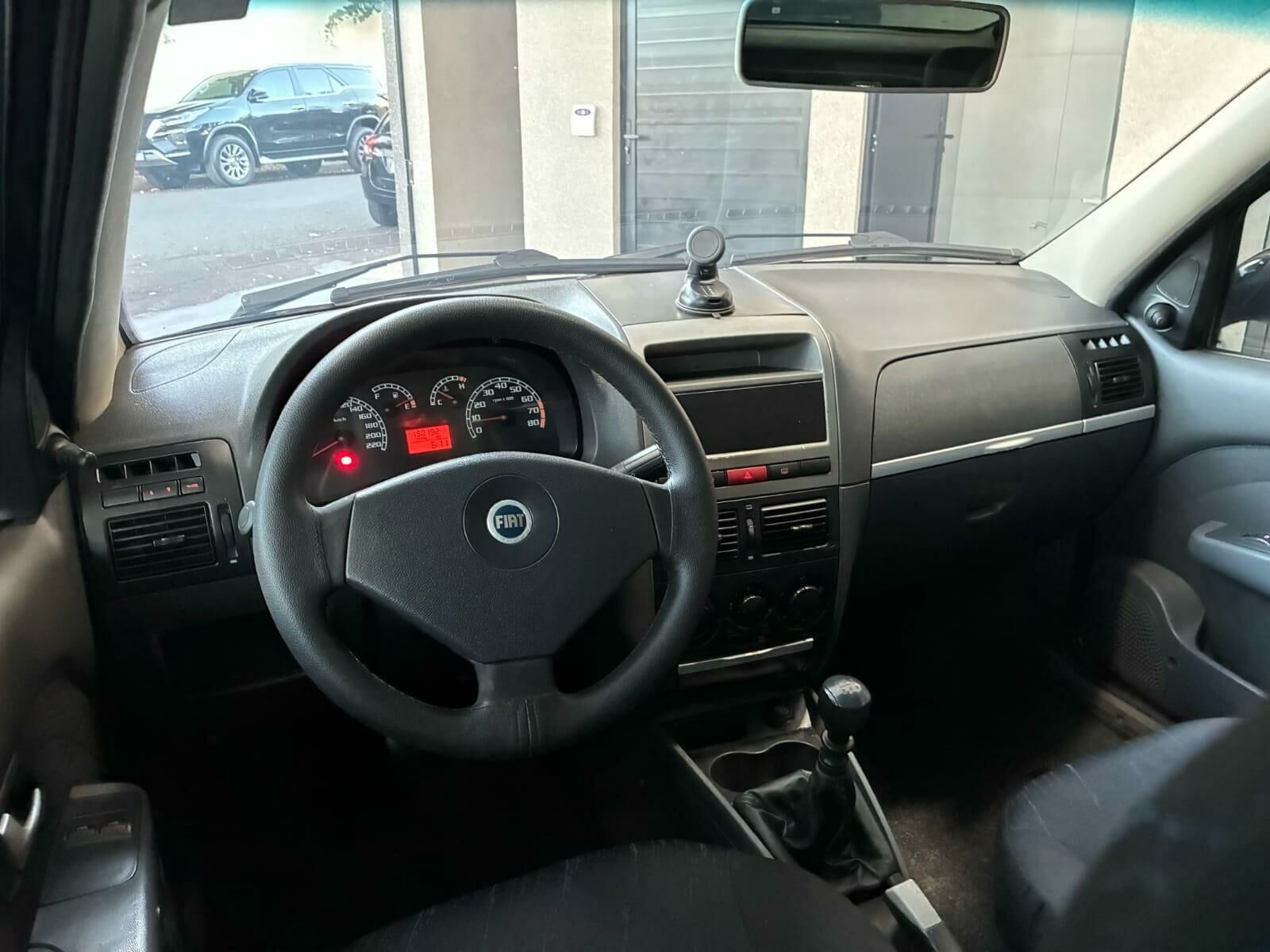 Imagem do veículo  FIAT PALIO WEEKEND ELX